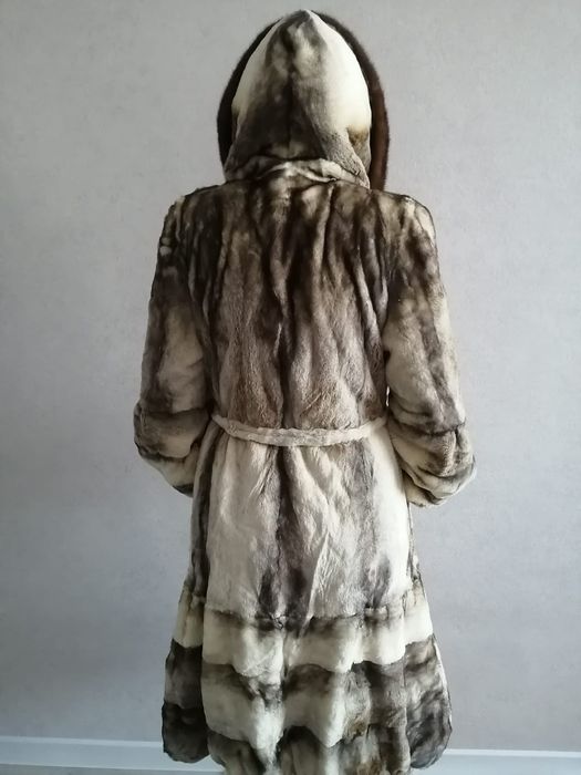 Продам норковую шубу