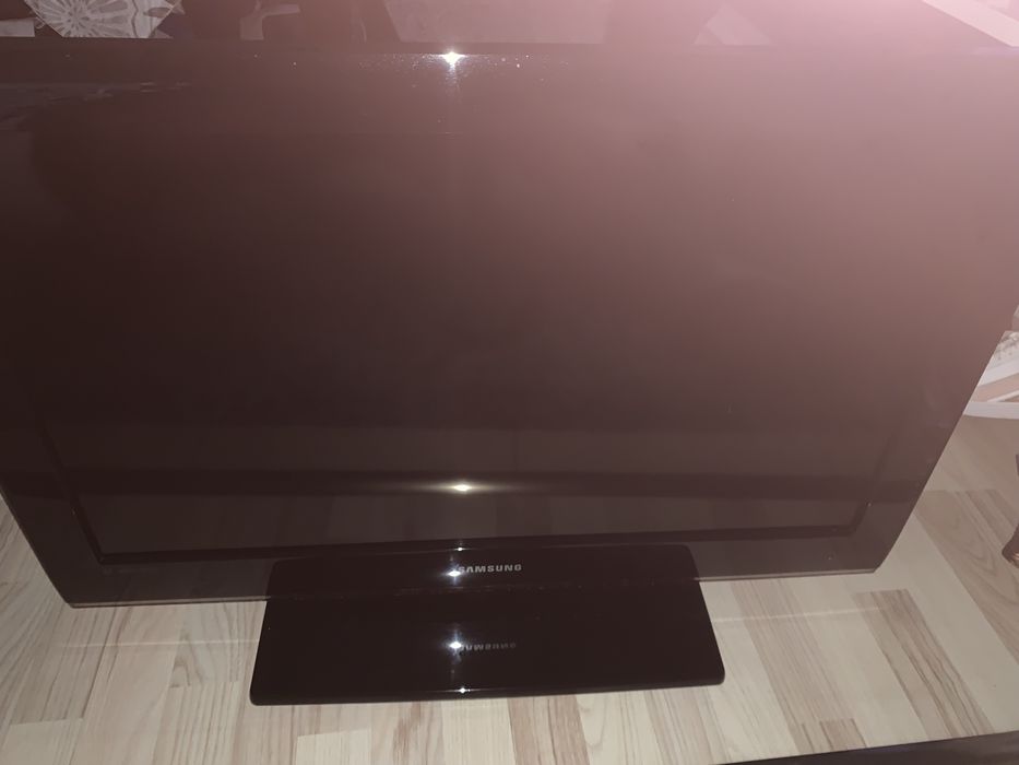 Se vinde TV Lcd Samsung