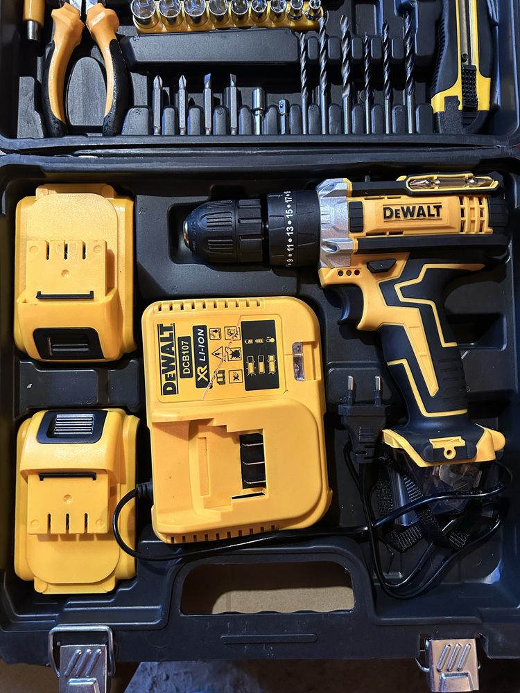 Ударен винтовелт DeWalt