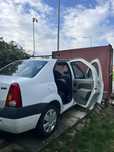 Vand Dacia Logan 1 2005! (pret negociabil)