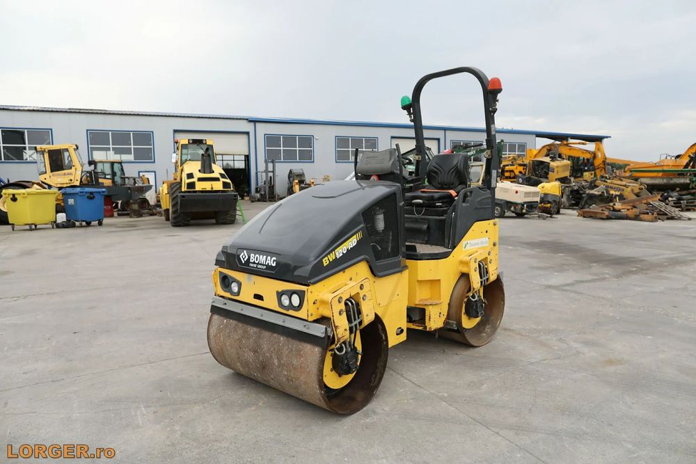 Bomag BW120 AD-5 Compactor tandem Bomag BW120 AD-5 din anul 2015