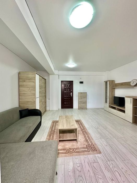 Inchiriez garsoniera in Militari Residence .