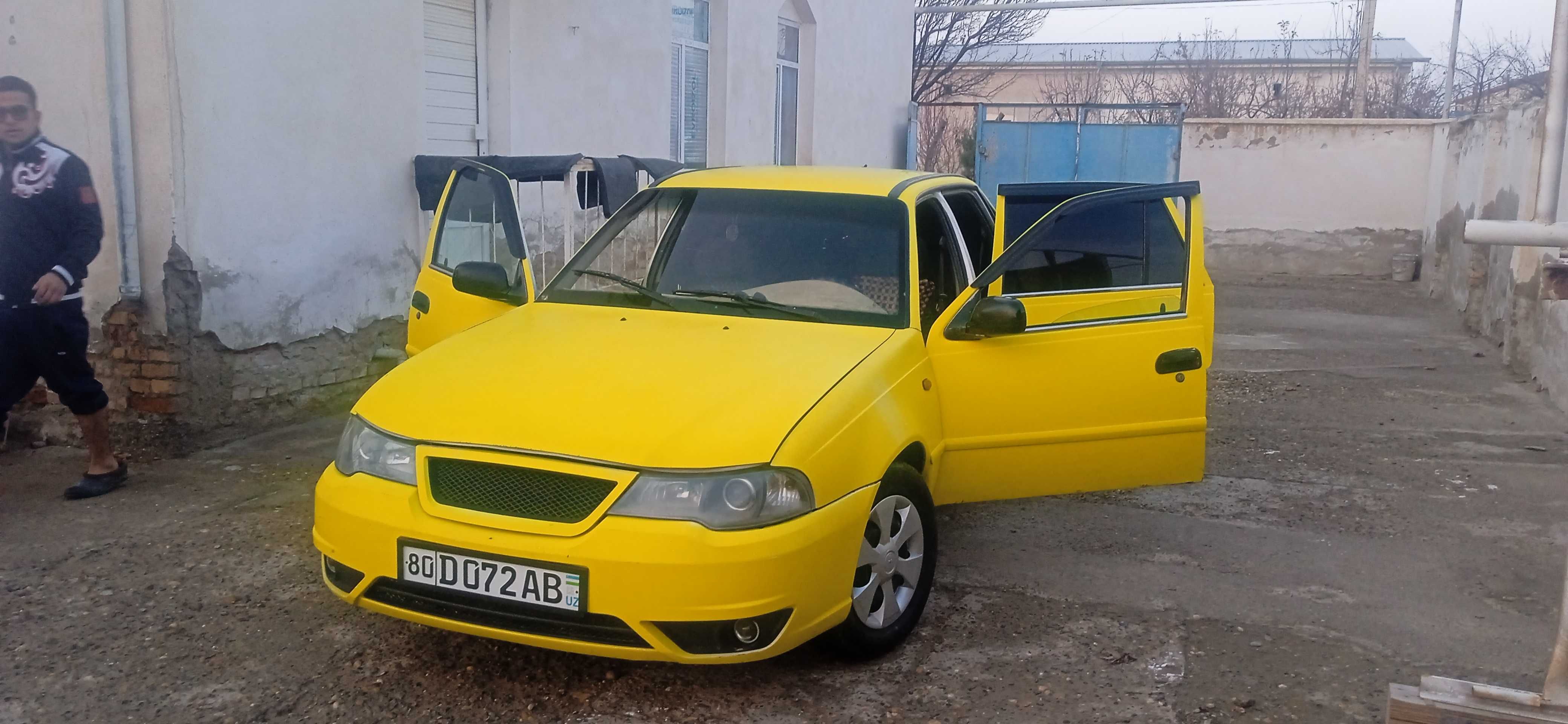 Нексия 2 сотилади