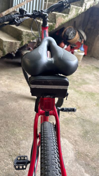 Продавам колело carrera kraken 27.5 red 2021