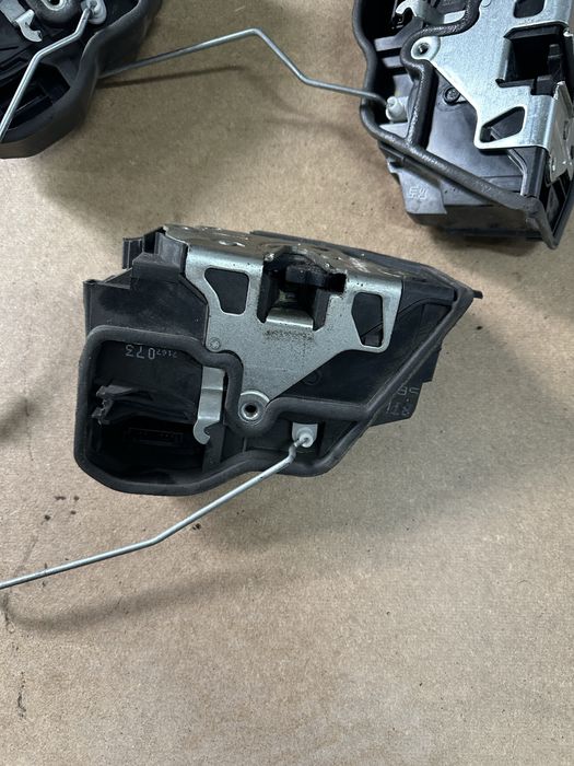 Broasca usa stanga dreapta fata spate bmw f10 f11
