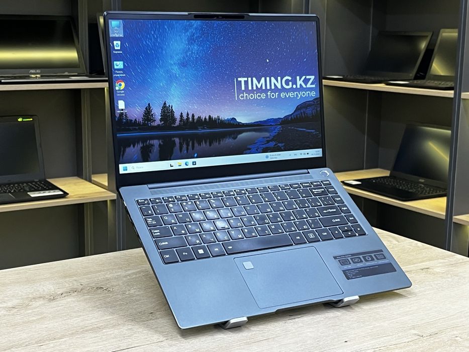 Офисный ноутбук Dexp Atlas M14 - 14/Core i3-1215U/16GB/SSD 256GB/UHD