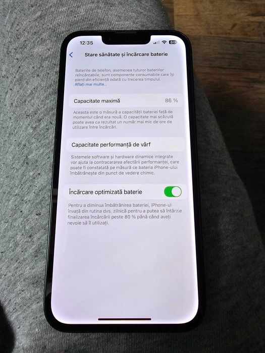 iPhone 14, 256 GB, Midnight – stare impecabilă + 6 huse cadou!