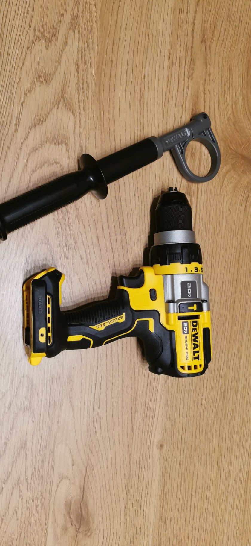 Dewalt Циркуляр и Винтоверт FLEXVOLT ADVANTAGE