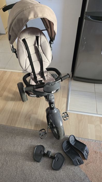 Tricicleta 4 IN 1 cu sezut reversibil COCCOLLE VELO
