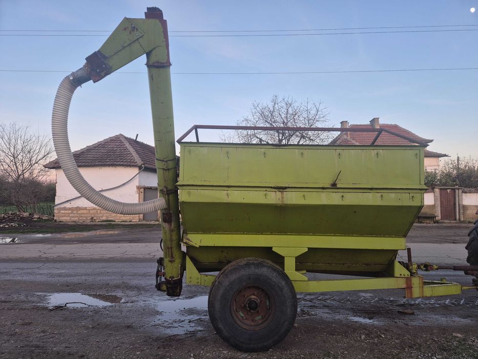 Саморазтоварващо ремарке