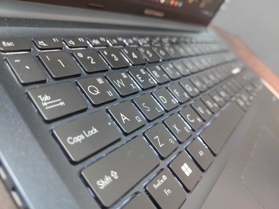 Кучли ноутбук офисный Asus Vivobook Intel Core i5-13500H