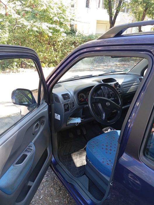 Vând Opel agila 1,2