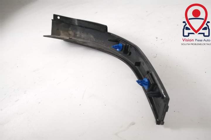 Дефлектор Кал Броня Задна Ляво Оригинален В Добро Състояние Ленд Роувъ