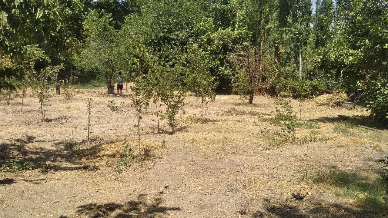 чирчик шахарида участка сотилади