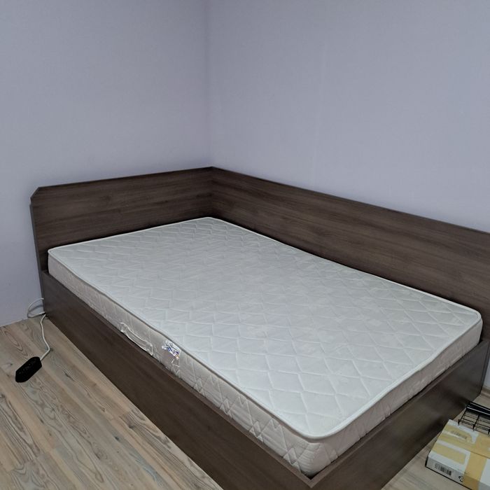 Легло приста с двулицев матрак