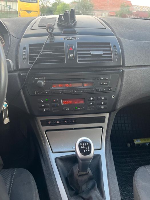 Vand bmw x3 motor2 litri dizel 4x4