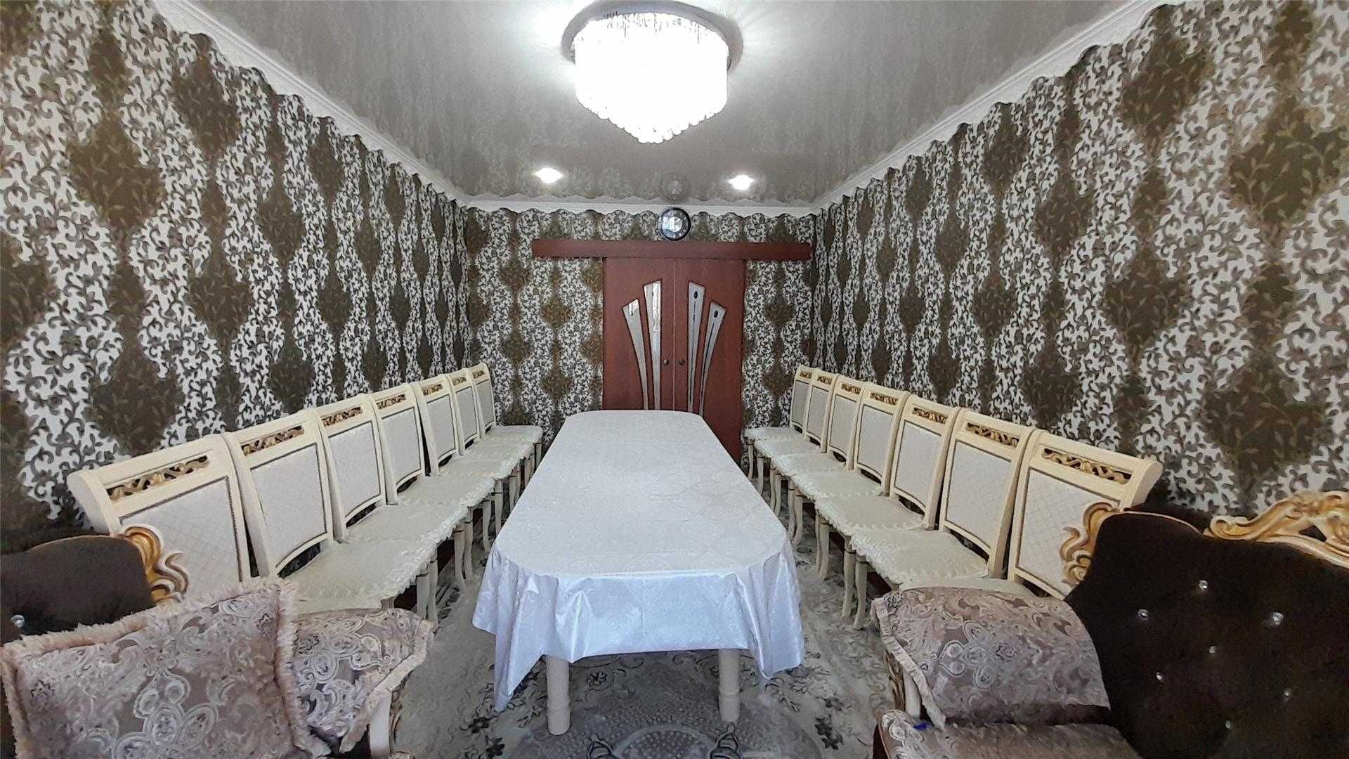 Продам 4 комн квартиру на 8 мкр на 1эт/9 эт