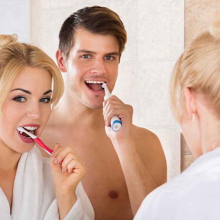 Oral-B комплект от 16 заменяеми Underwiss