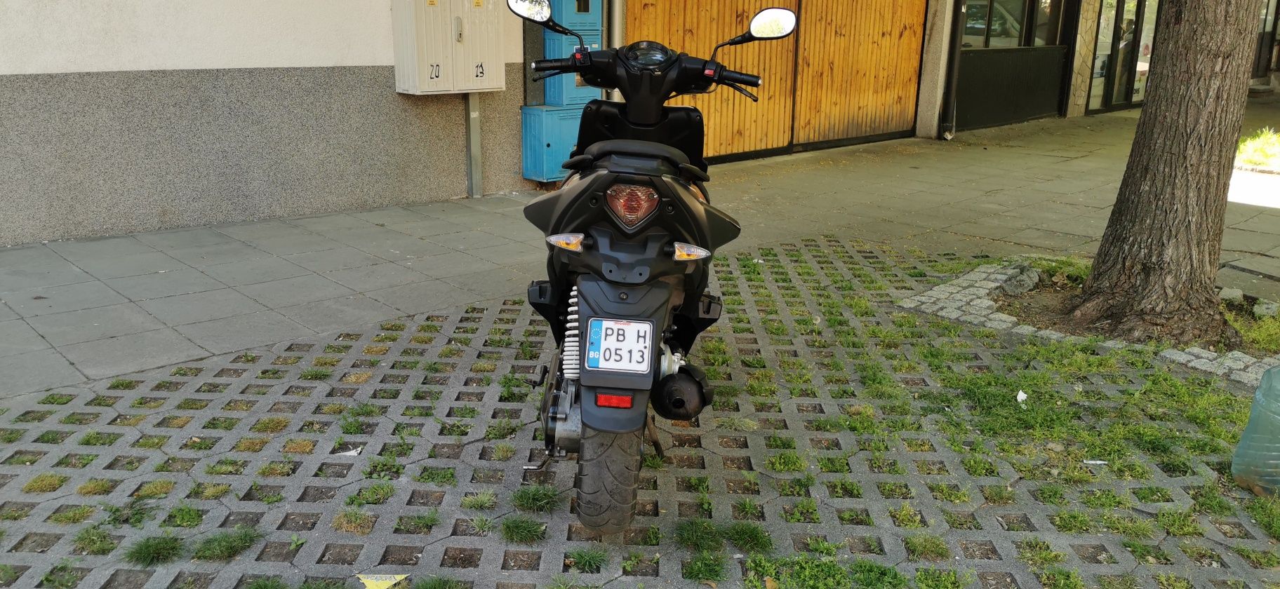 Продавам yamaha aerox R 50 cc 2014g