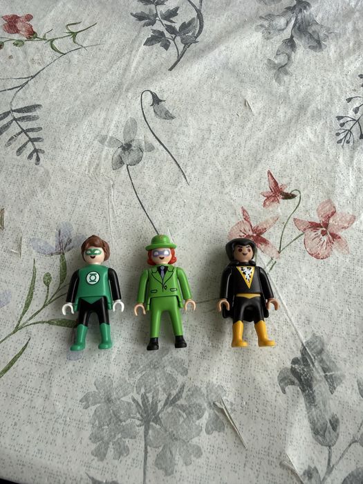 Kinder DC comics фигурки