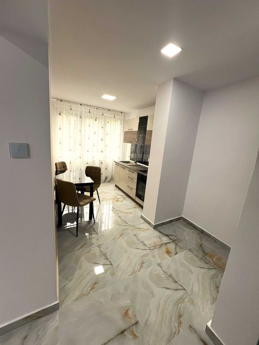 Apartament cu 2 camere et. 3/4 Cornisa (5min UMF)