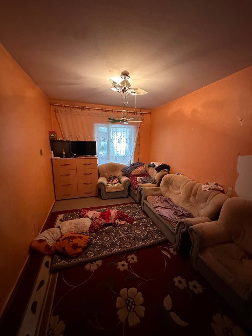 Продаётся 3/3/5 на м-в Карасу 6