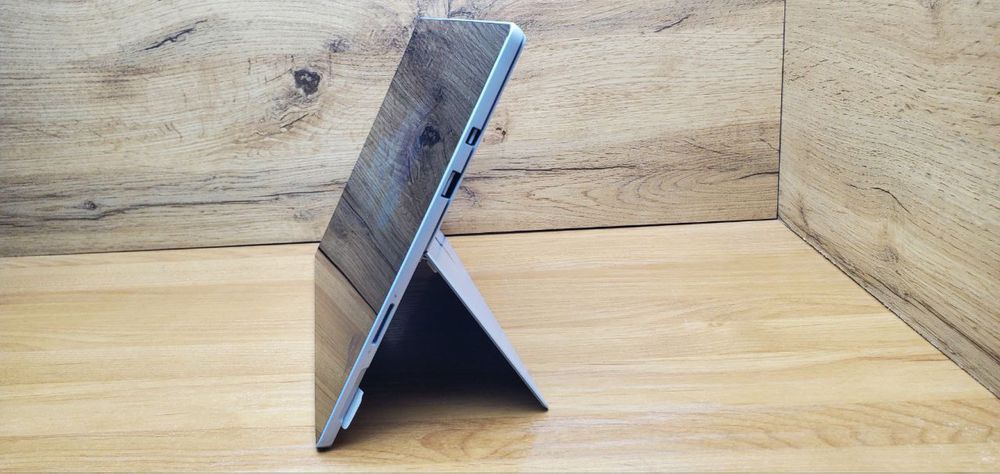 Microsoft Surface Pro 5 LTE