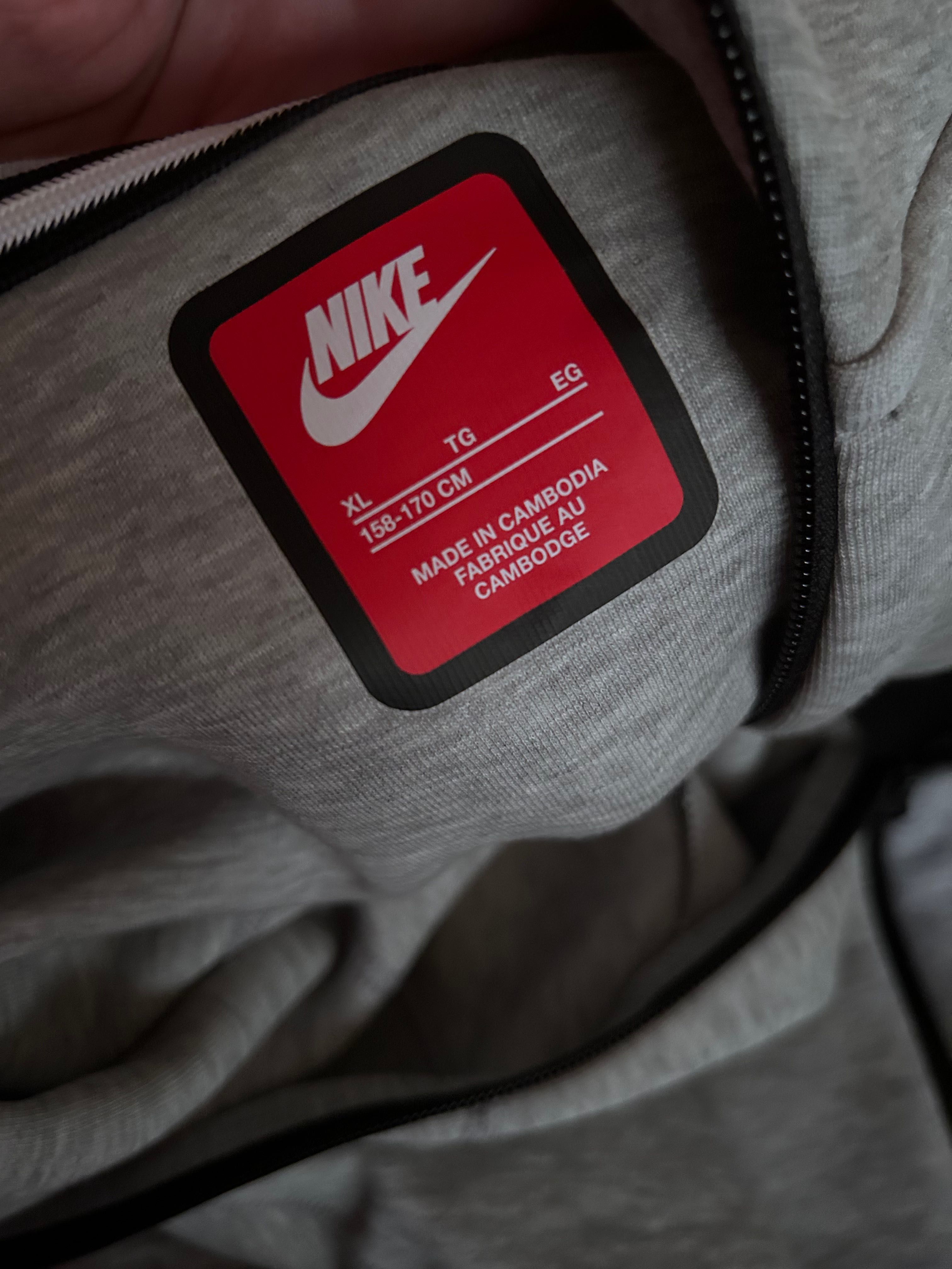 Nike tech fleece детски/дамски екип