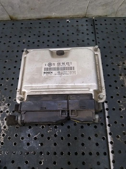 Ecu calculator motor 1.4 b vw golf 4 1j 036906032g 0261207190