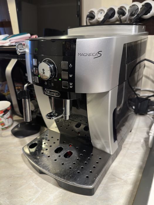 Espressor De'Longhi Magnifica S Smart ECAM250.23.SB