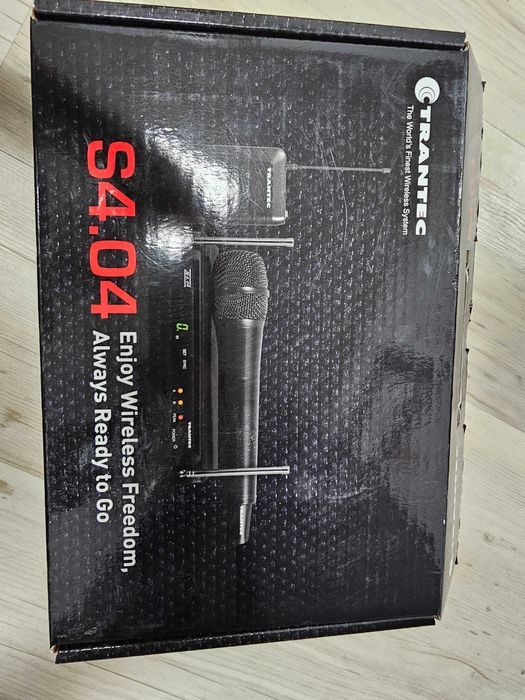 Sistem audio - amplificator, microfon, 3x boxe tavan