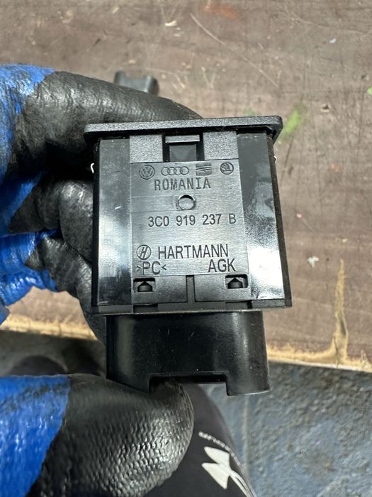 Switch airbag passat b6 b7 cc tiguan golf audi a3 a4 a5 a6 a7 a8 q5