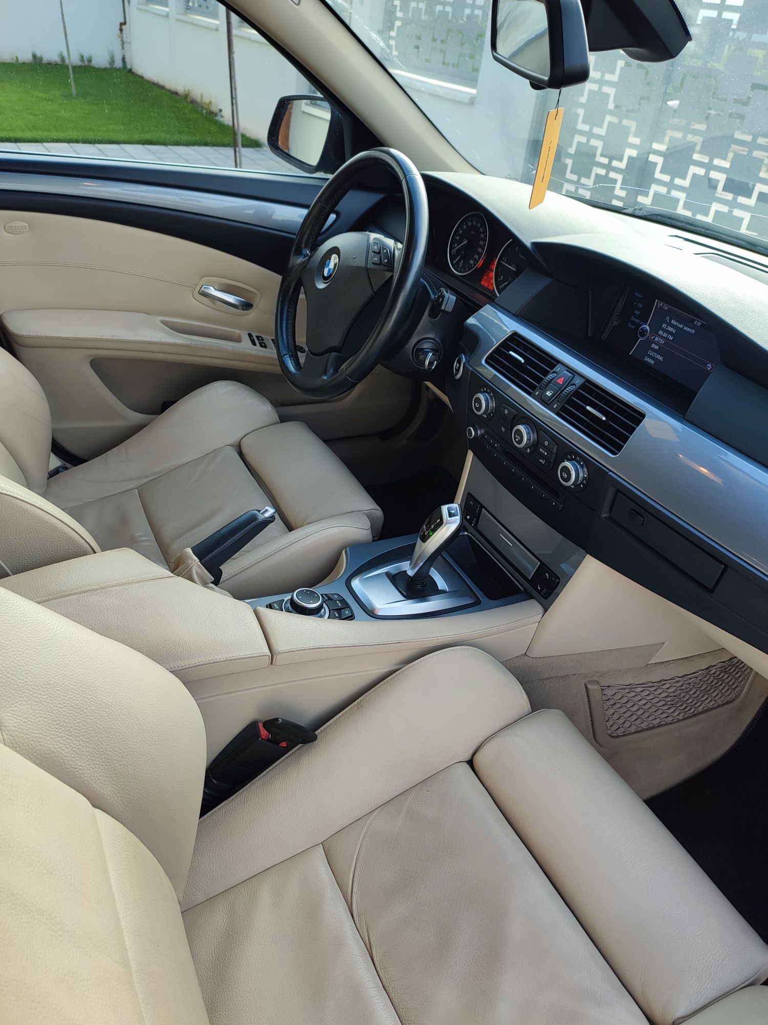 BMW Seria 5 E60 facelift 2.0 automat 177 cp super intretinut