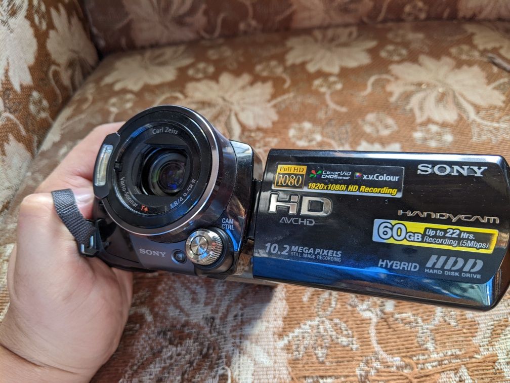 Продам ручную камеру, Sony HDR-SR11E/SR12E
