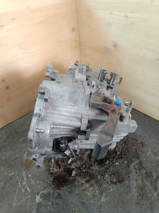 Cutie Viteze manuala VOLVO S60 S80 V70 2.4D5 E3 1023678