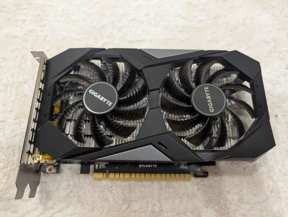 Продам видеокарту GeForce GTX 1650