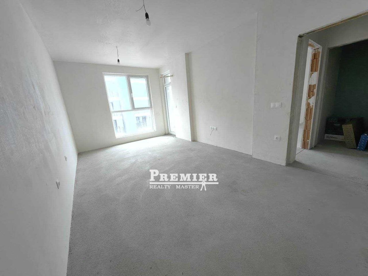 Продава се Двустаен апартамент в Бургас, Славейков - 61 кв.м за 1361 €/кв.м - Снимка #6