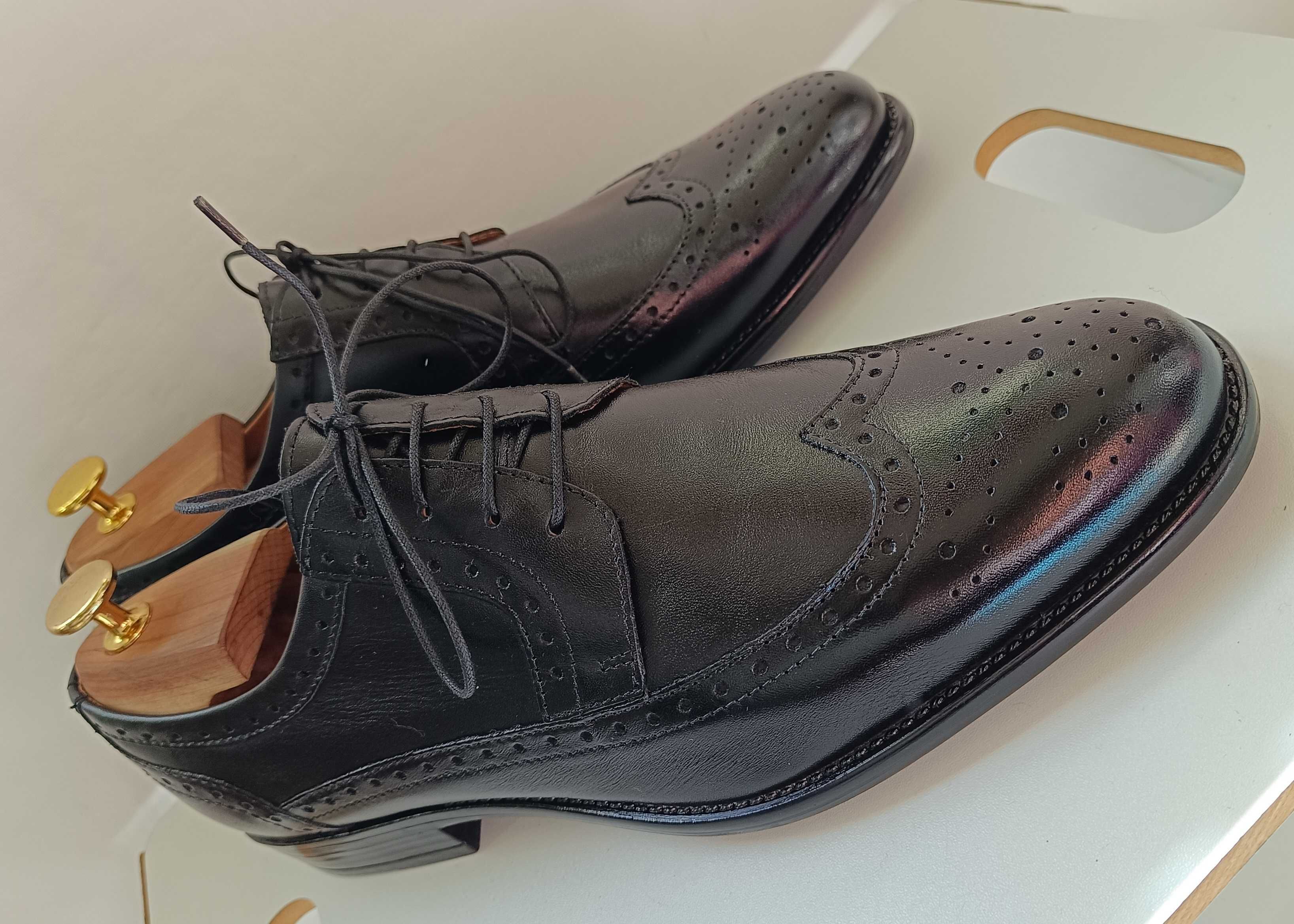 Pantofi derby 43 brogue wingtip Pier One NOI piele naturala moale