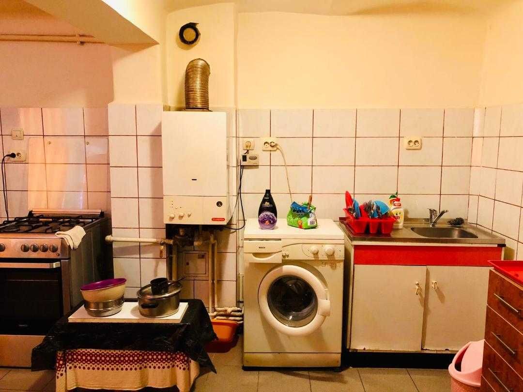 Apartament de inchiriat, la casa, zona Spitalul Judetean