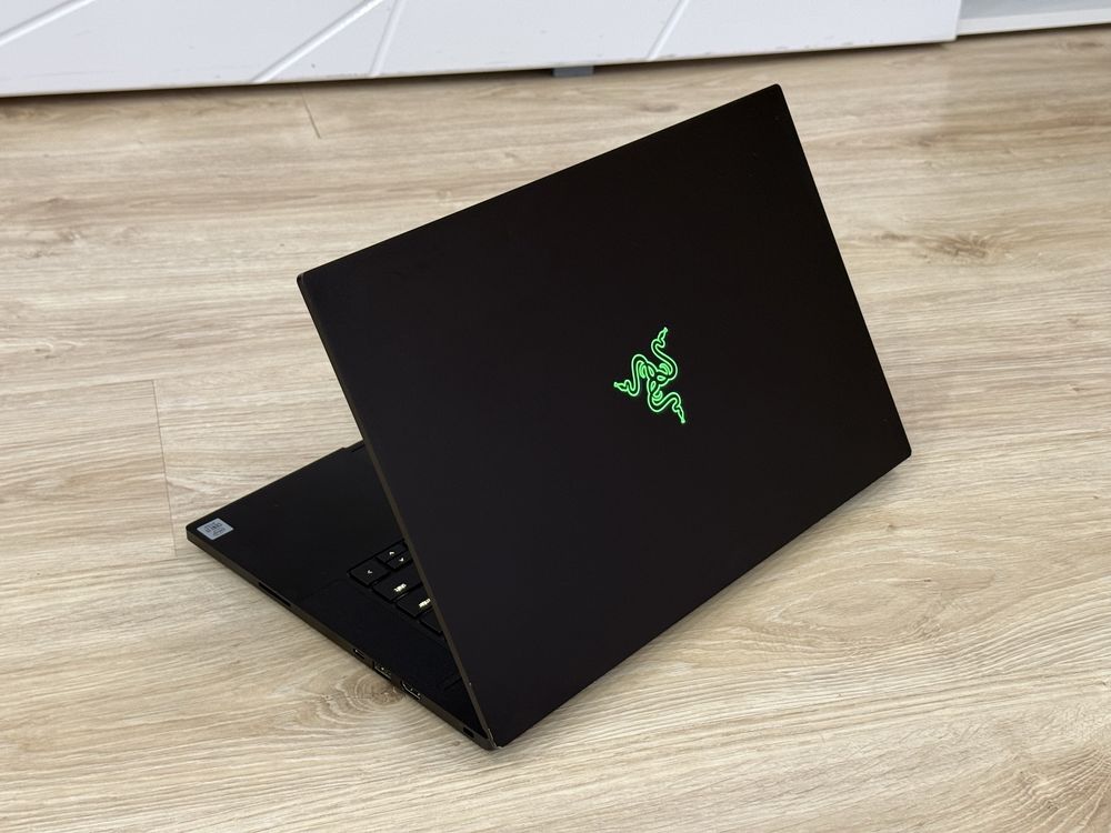 Геймърски Лаптоп 15.6’Full HD IPS 300Hz RTX 2080 Super 8GB Core I7-10875H Razer Blade Advanced 15 32GB DDR4 1TB SSD — миниатюра 5