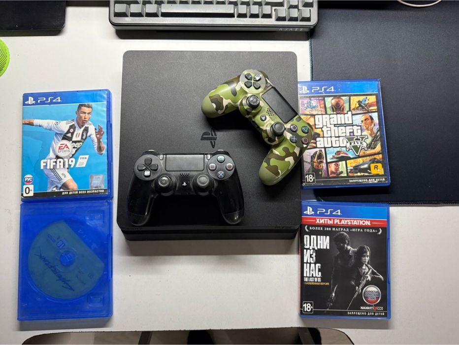 PlayStation 4 slim 1TB