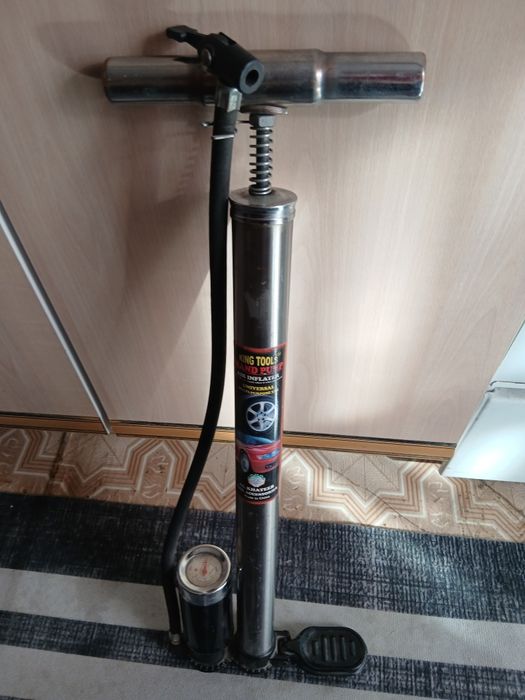 Насос ручной б/у