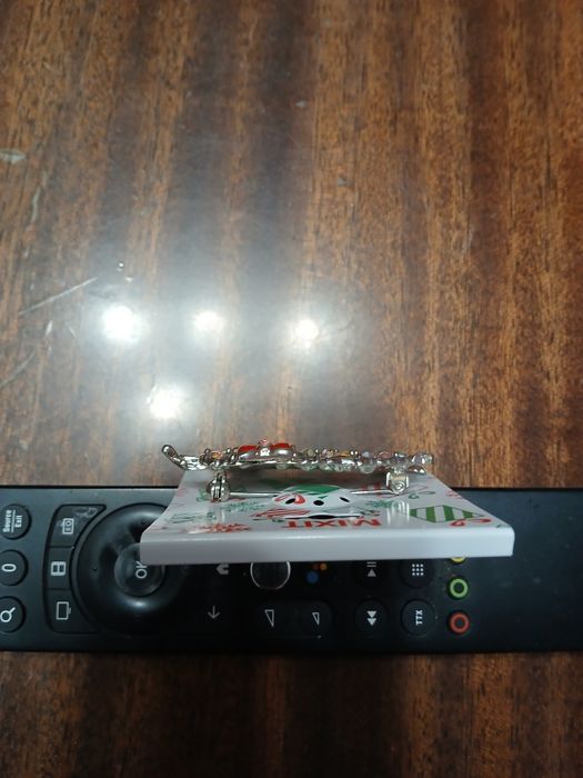 Брошка Коледно Новогодишна с игла закачалка