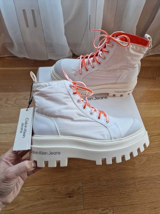 Нови, оригинални боти CALVIN KLEIN JEANS 38,39,40н