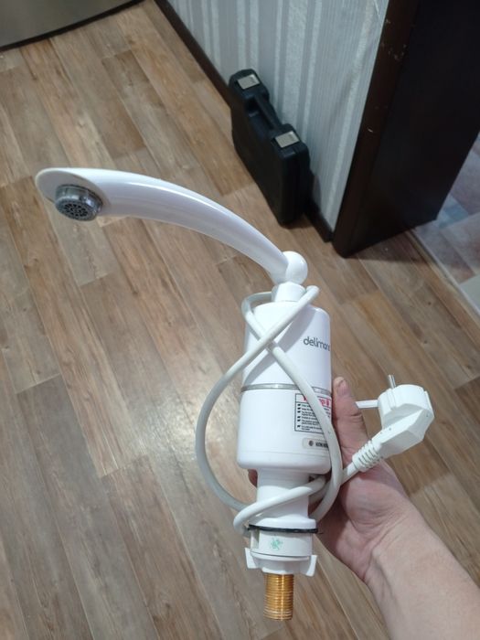 Продам кран водонагреватель