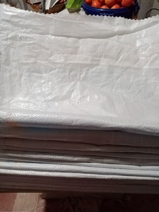 Продам мешки, чистые на 25 кг 25 штук. .