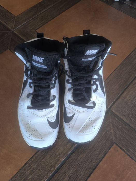 Обувки Найк номер 38-39