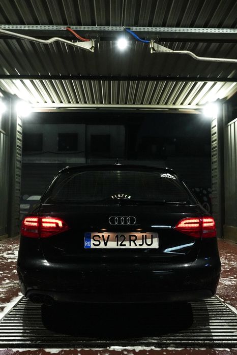 Audi A4 B8 • 2.0 TDI 143 CP • Xenon • Trapa panoramică