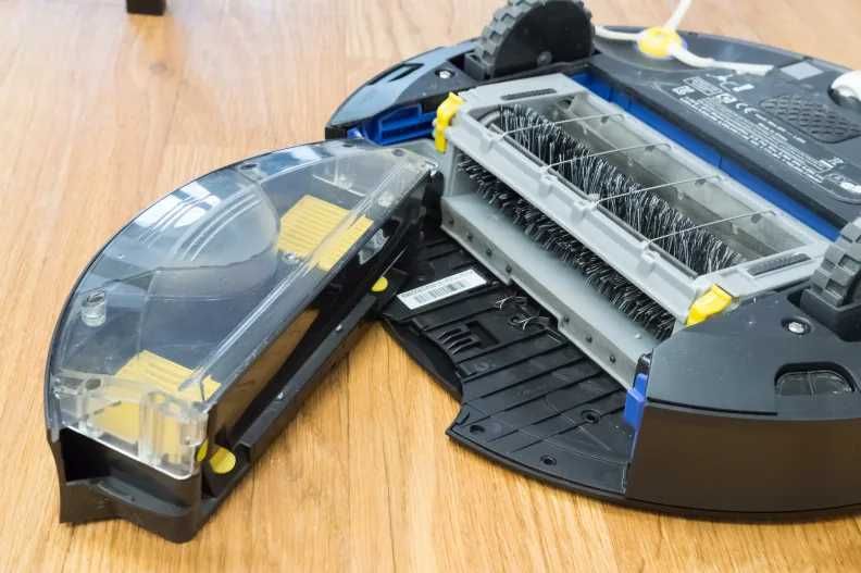 Нов почистващ робот, прахосмукачка iRobot Roomba 770