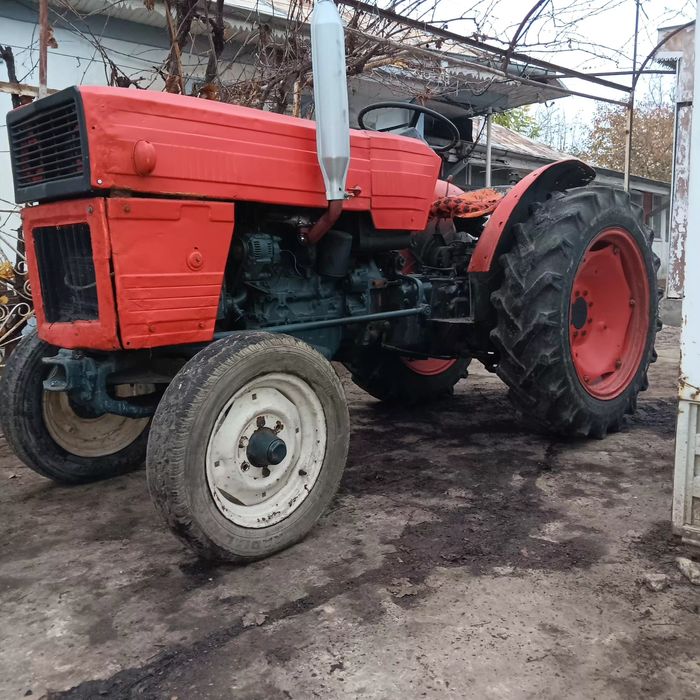 Tractor U445, viticol.
Preț negociabil!